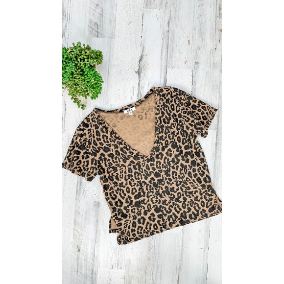 LnA Animal Print V-Neck Tee (S) - Picture 6 of 9